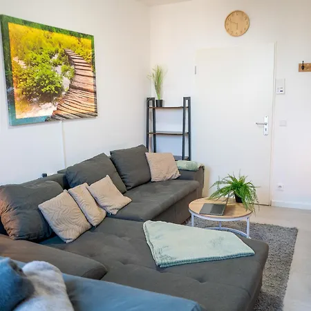 Apartment Olymp Gemuetliche Dachgeschosswhg Im Herzen Neuss Apartmán