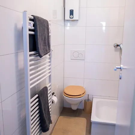 223 Gemuetliche Dachgeschosswhg Im Herzen