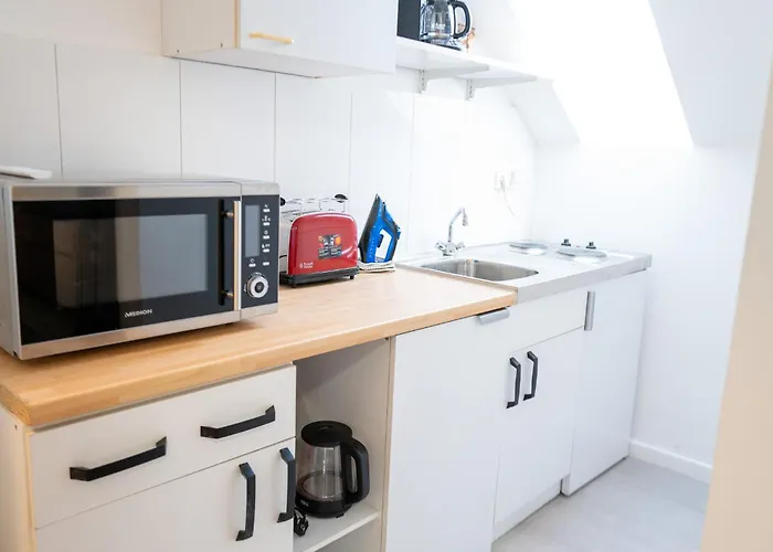 Apartment Olymp Gemuetliche Dachgeschosswhg Im Herzen Neuss * نيوس